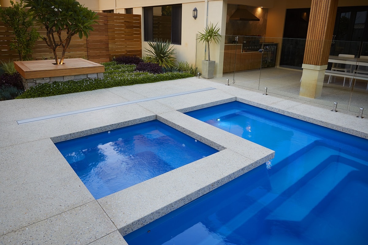 Brooklyn Pool & Spa 9.6m x 4.4m4