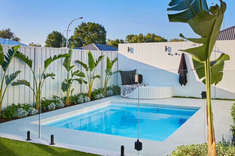 Aria Series4m x 2.75m