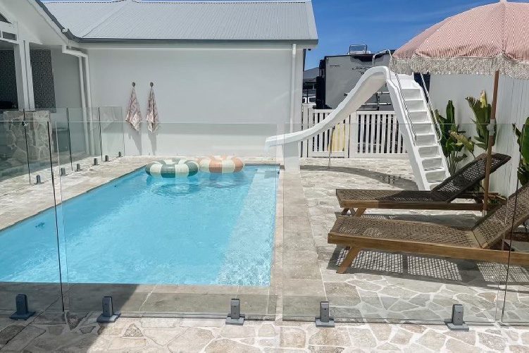 Aria Series7m x 2.75m