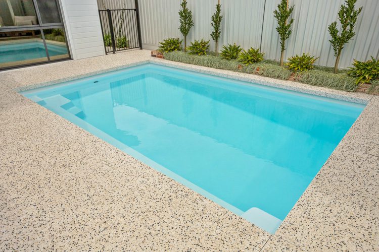 horizon-5.5m-3.6m-polo-white-sparkle-dianella-10