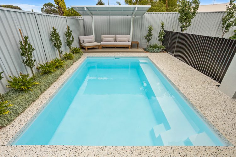 horizon-5.5m-3.6m-polo-white-sparkle-dianella-15