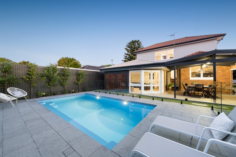 horizon-7.5m-3.6m-polo-white-sparkle-wallace-11