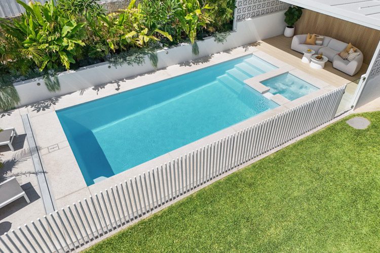 palm-springs-9m-4m-polo-white-sparkle-hillarys-galleryimage-10