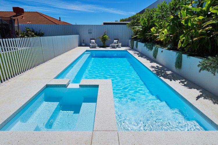 palm-springs-9m-4m-polo-white-sparkle-hillarys-galleryimage-8